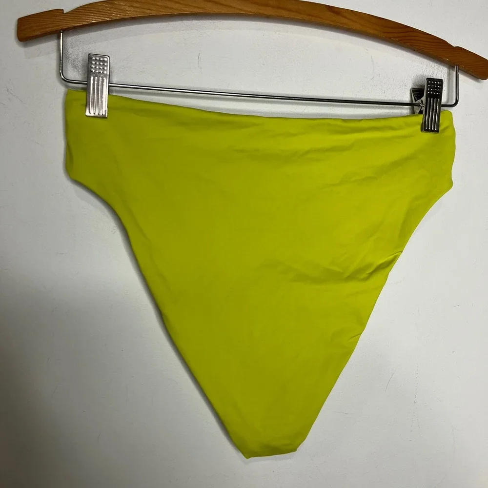 Skims green yellow cheeky bikini bottom women's size medium new‎ without tags